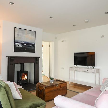 Ynys Faelog Cottage Menai Bridge Exterior photo
