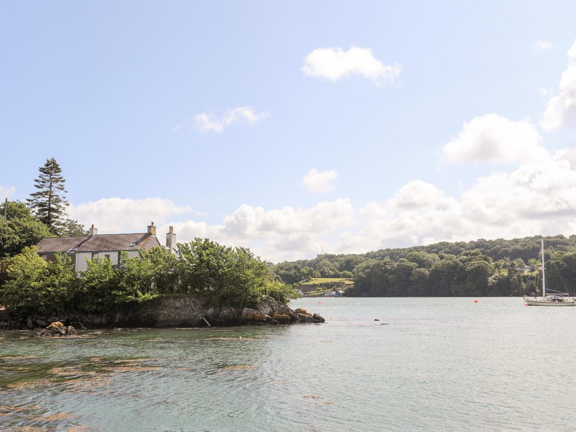 Ynys Faelog Cottage Menai Bridge Exterior photo