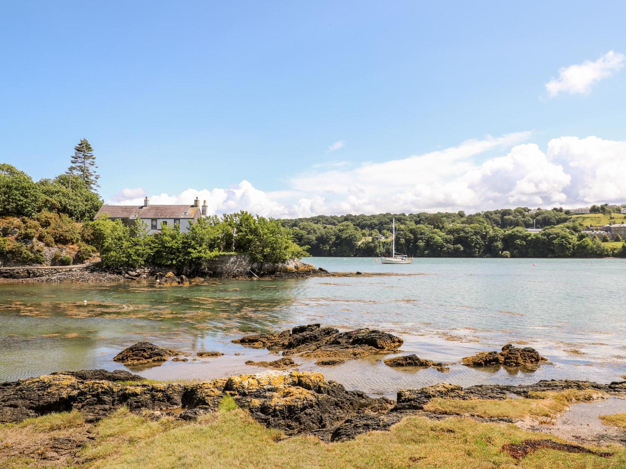 Ynys Faelog Cottage Menai Bridge Exterior photo